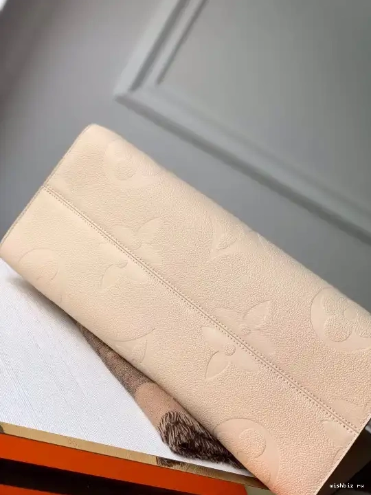 WIS VUITTON LOUIS CABAS GM ONTHEGO 0421